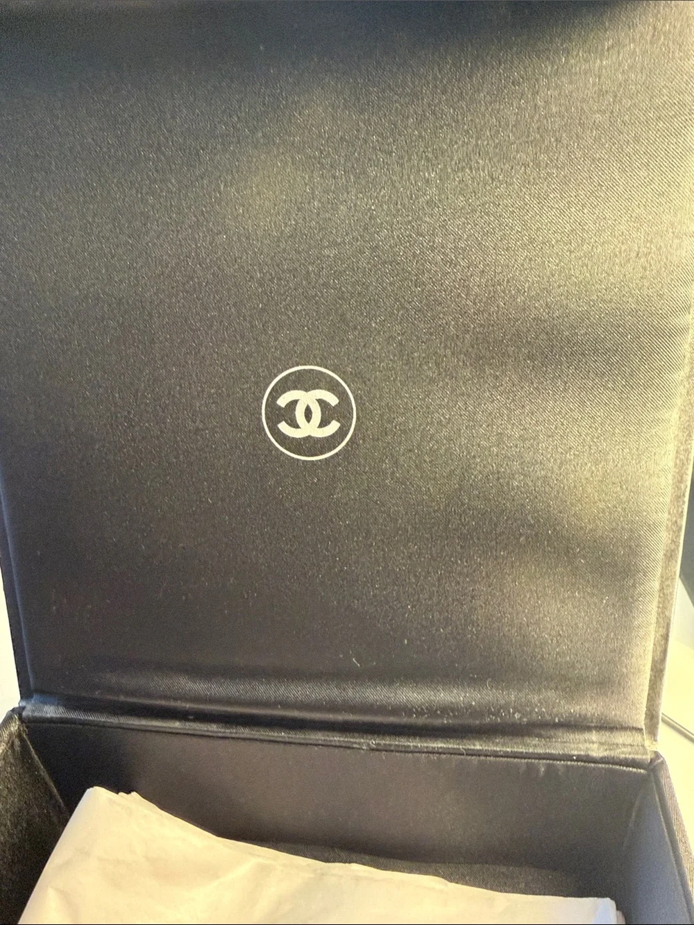 Chanel perfume box